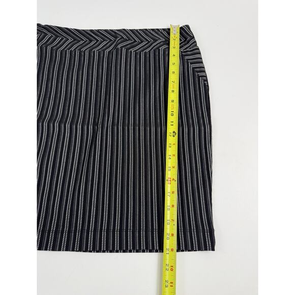 Mixxed26 Women's Black & White Striped Pencil Straight Stretch Skirt (Size L) - Picture 3 of 8